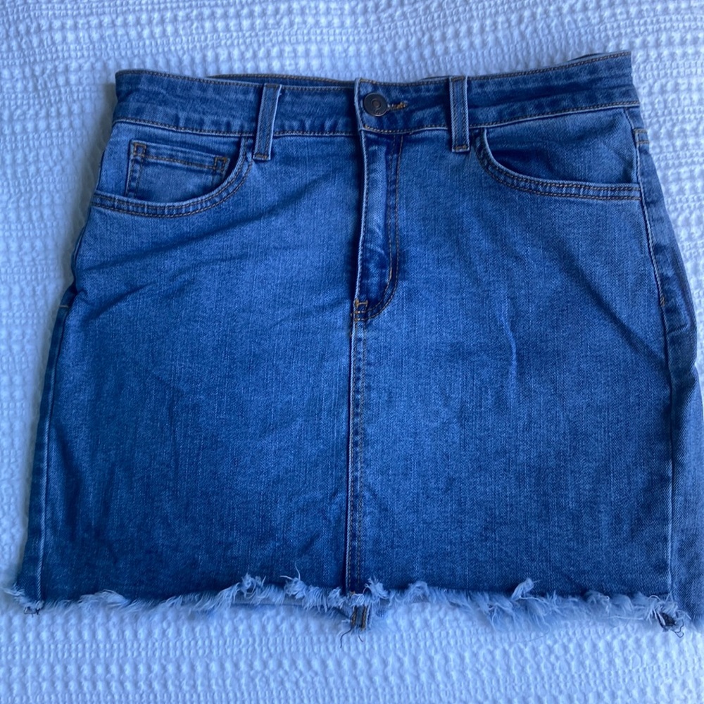 Fitted denim skirt size M